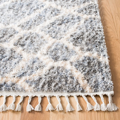 Safavieh Berber Fringe Shag 5'-3" x 7'-6" Rug in Grey / Cream