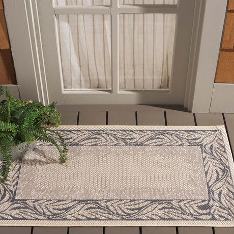 Safavieh Courtyard 2'-0" x 3'-7" Rug in Sand / Grey