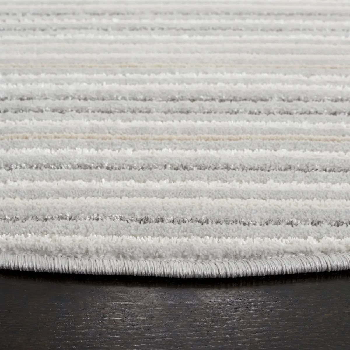 Safavieh Whisper 6'-7" x 6'-7" Rug in Light Grey / Ivory