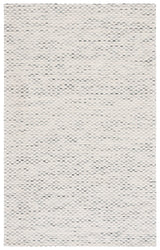 Safavieh Marbella 4'-0" x 6'-0" Rug in Beige / Blue
