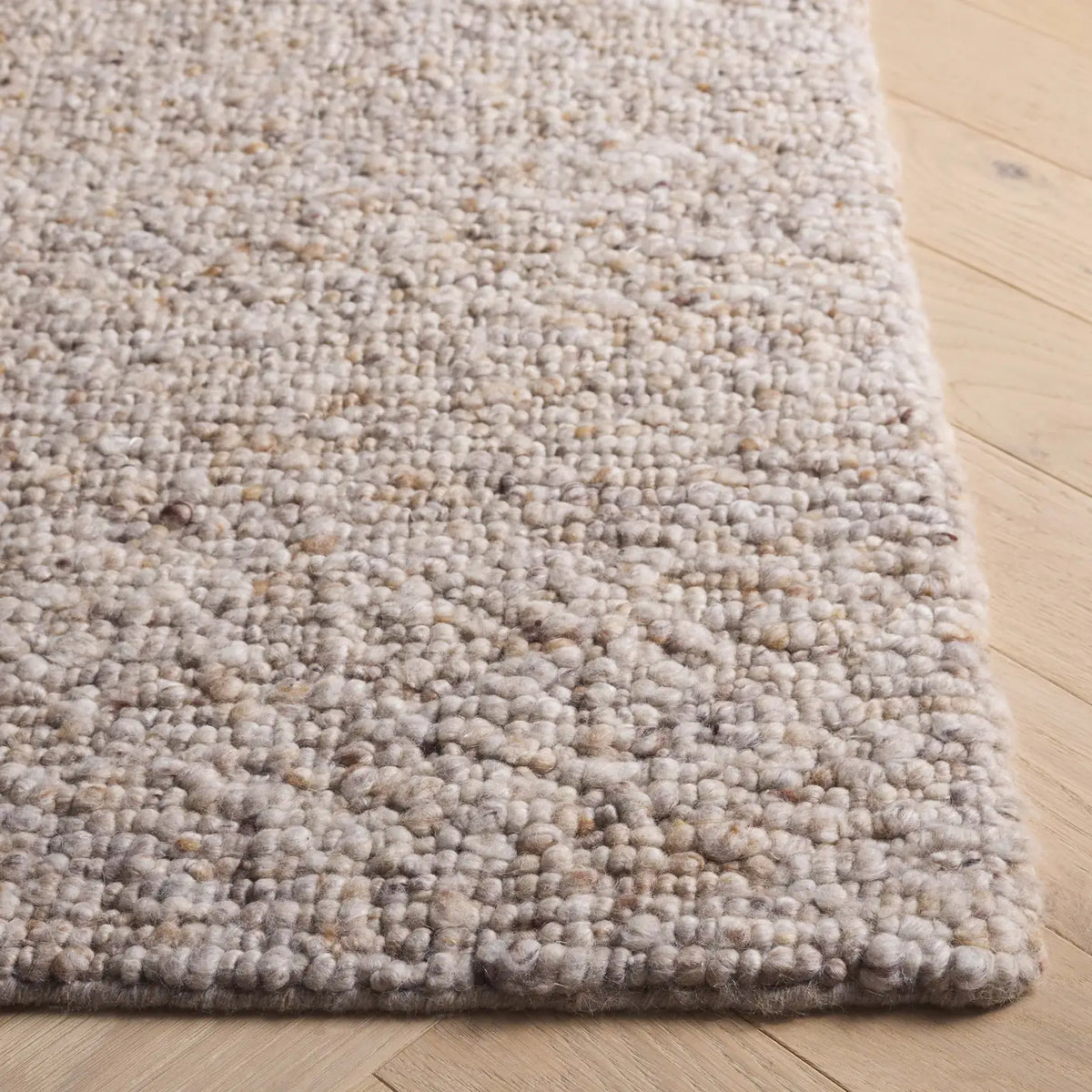 Safavieh Natura 4'-0" x 6'-0" Rug in Beige