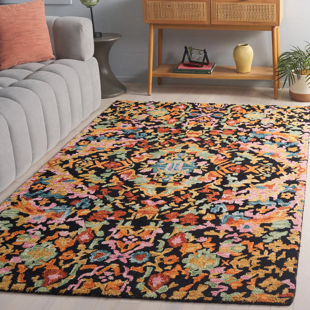 Safavieh Aspen 4'-0" x 6'-0" Rug in Black / Rust