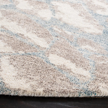 Safavieh Restoration Vintage 6'-0" x 6'-0" Rug in Light Brown / Ivory