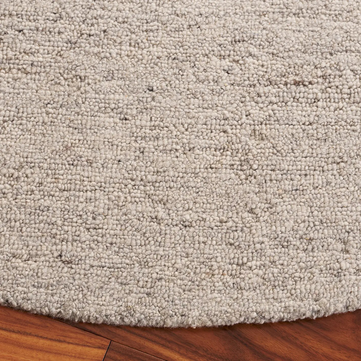 Safavieh Himalaya 6'-0" x 6'-0" Rug in Beige / Light Grey