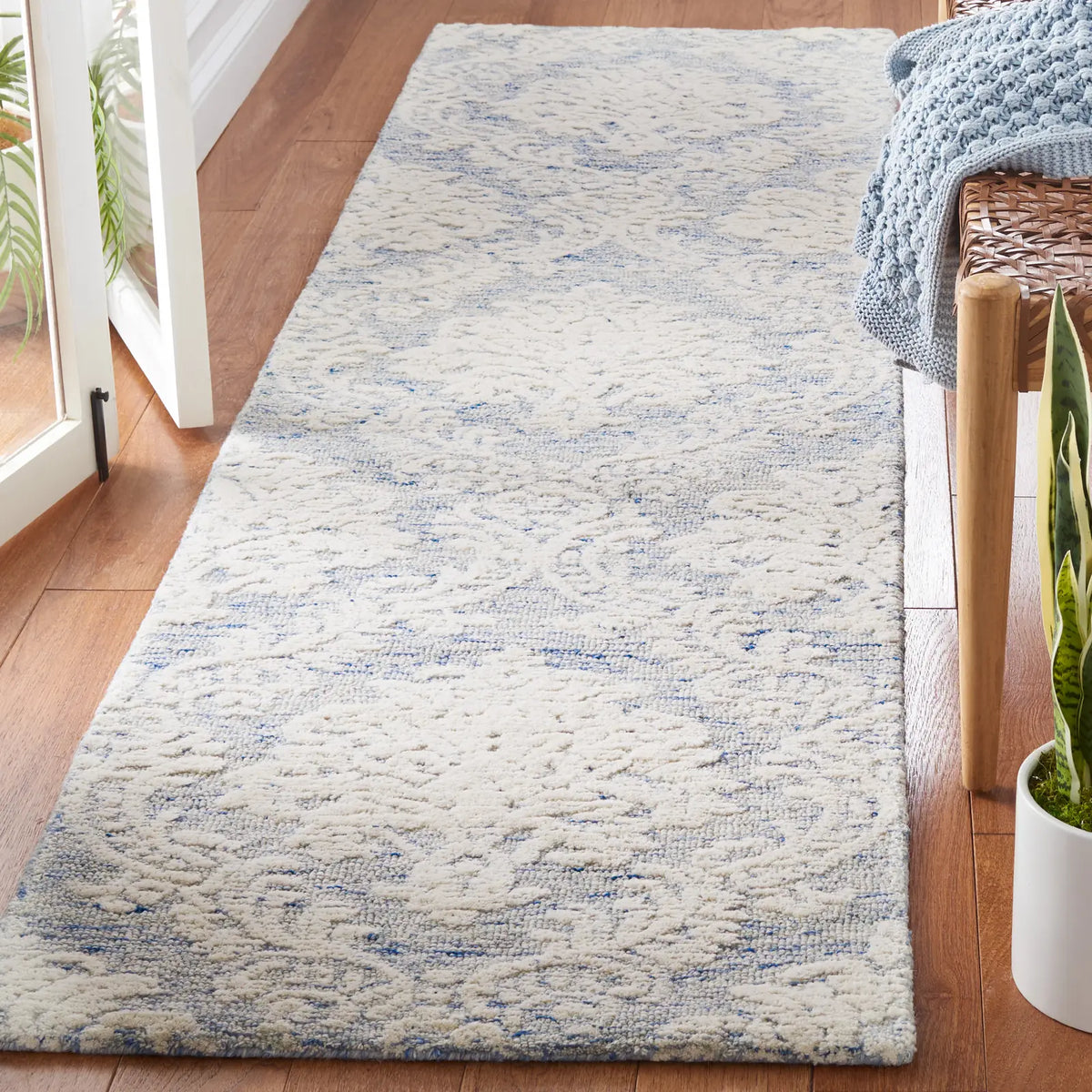 Safavieh Metro 2'-3" x 9'-0" Rug in Blue / Ivory