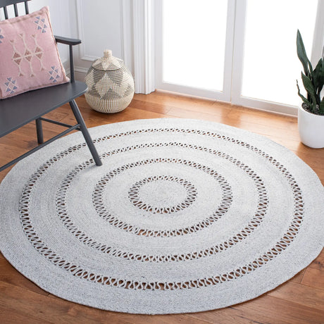 Safavieh Cape Cod 5'-0" x 5'-0" Rug in Grey