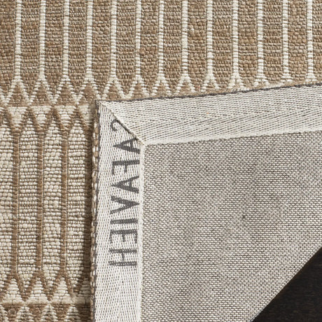 Safavieh Marbella 5'-0" x 8'-0" Rug in Brown
