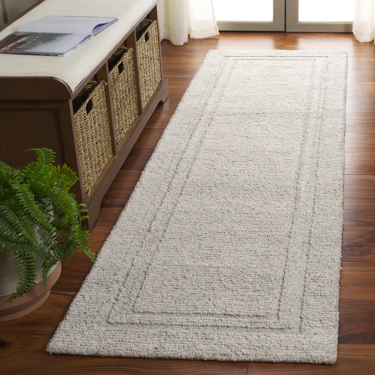 Safavieh Renewal 2'-3" x 8'-0" Rug in Silver