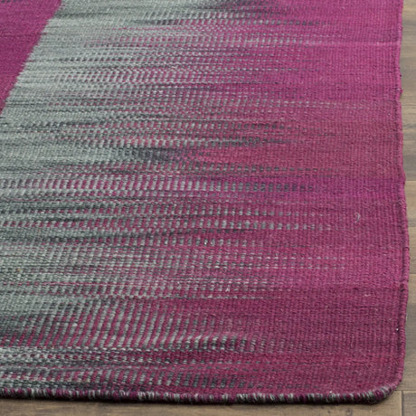 Safavieh Kilim 5'-0" x 8'-0" Rug in Purple / Charcoal