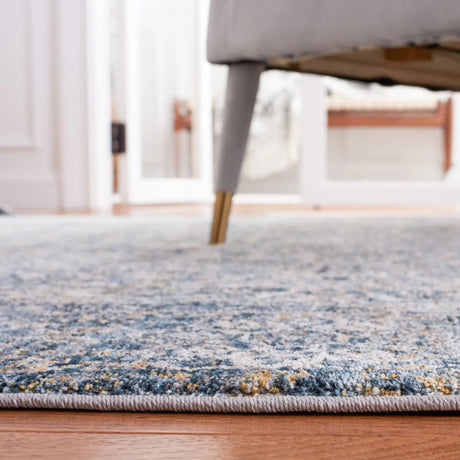 Safavieh Valencia 4'-0" x 6'-2" Rug in Blue