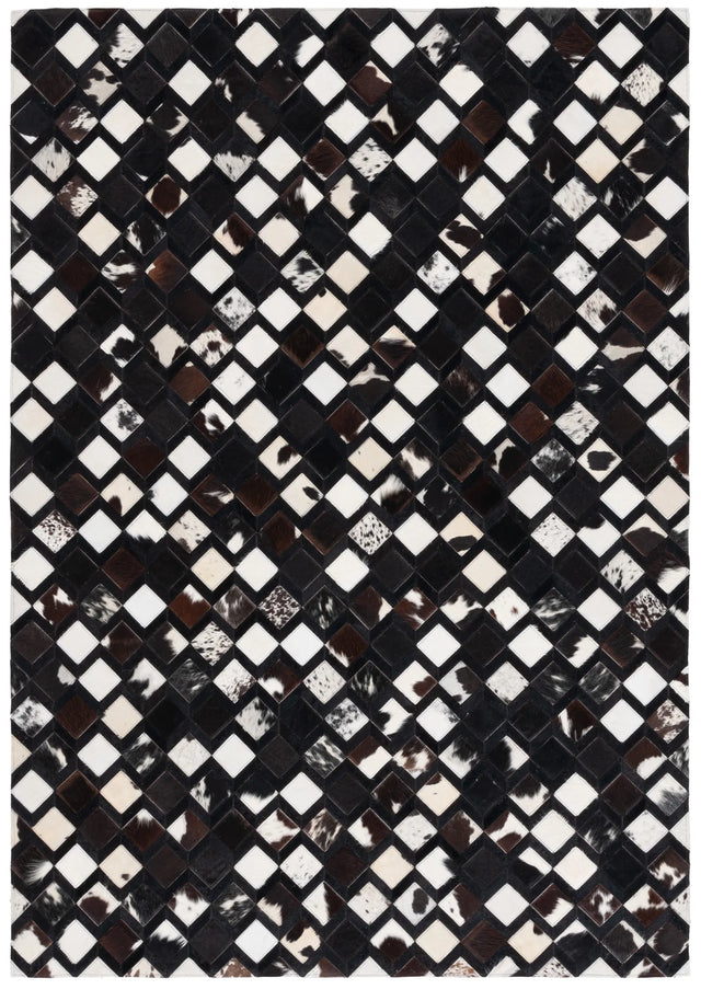 Safavieh Studio Leather 4'-0" x 6'-0" Rug in Black / Ivory