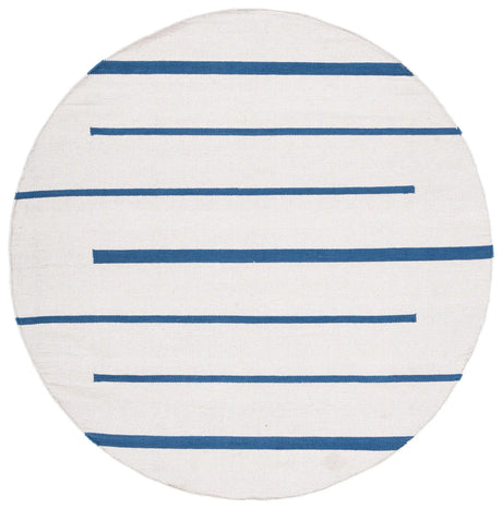 Safavieh Montauk 6'-0" x 6'-0" Rug in Ivory / Navy