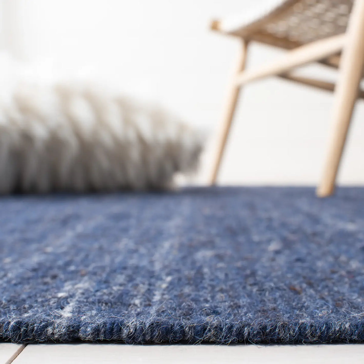 Safavieh Kilim 5'-0" x 8'-0" Rug in Navy / Blue