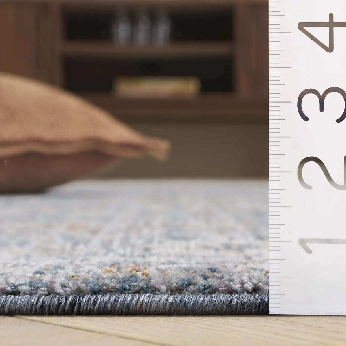 Safavieh Heirloom 700 4'-0" x 6'-0" Rug in Blue / Grey