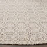 Safavieh Montauk 6'-0" x 6'-0" Rug in Ivory / Grey
