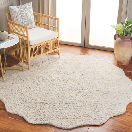 Safavieh Vermont 6'-0" x 6'-0" Rug in Ivory