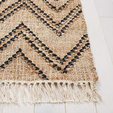 Safavieh Natural Fiber 4'-0" x 6'-0" Rug in Black / Natural