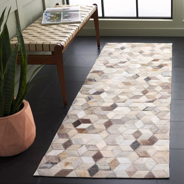Safavieh Studio Leather 2'-3" x 7'-0" Rug in Grey / Light Brown