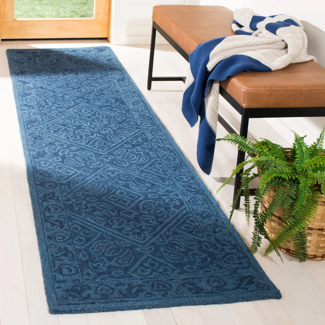 Safavieh Dip Dye 2'-3" x 11'-0" Rug in Navy Blue