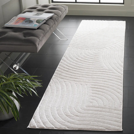 Safavieh Selena 2'-2" x 8'-0" Rug in Ivory
