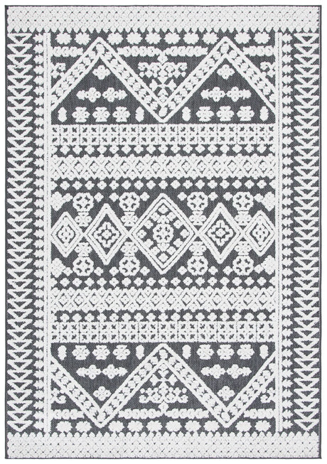 Safavieh Cabana 4'-5" x 6'-5" Rug in Ivory / Grey