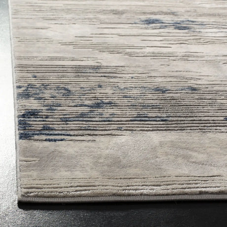 Safavieh Meadow 100 5'-3" x 7'-6" Rug in Grey / Ivory