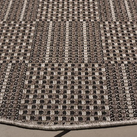Safavieh Sisal All-Weather 6'-7" x 6'-7" Rug in Black / Grey