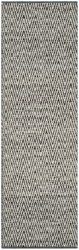 Safavieh Montauk 2'-3" x 7'-0" Rug in Ivory / Dark Grey