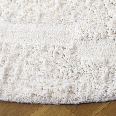 Safavieh Vermont 6'-0" x 6'-0" Rug in Ivory