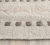 Safavieh Dhurries 2'-6" x 8'-0" Rug in Natural