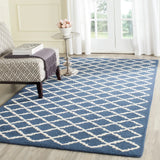 Safavieh Cambridge 4'-0" x 6'-0" Rug in Navy / Ivory