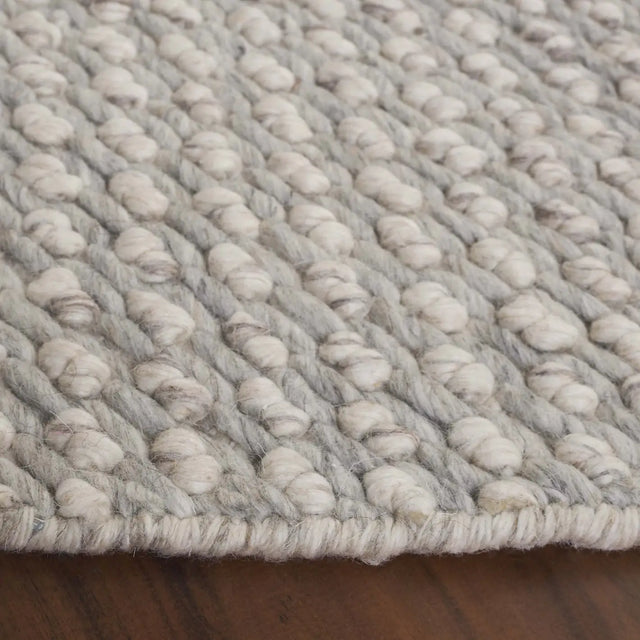 Safavieh Vermont 6'-0" x 6'-0" Rug in Silver / Ivory