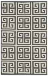 Safavieh Montauk 2'-6" x 4'-0" Rug in Dark Grey / Ivory