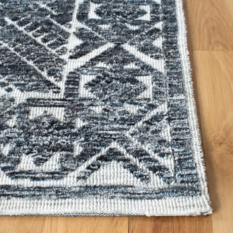 Safavieh Roslyn 4'-0" x 6'-0" Rug in Blue / Ivory