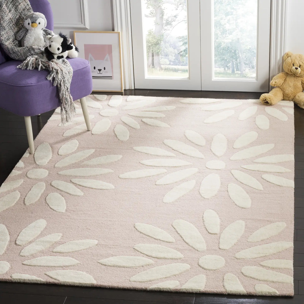 Safavieh Safavieh Kids 5'-0" x 7'-0" Rug in Pink / Ivory