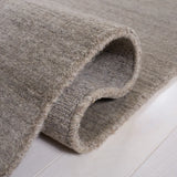 Safavieh Himalaya 5'-0" x 8'-0" Rug in Pewter