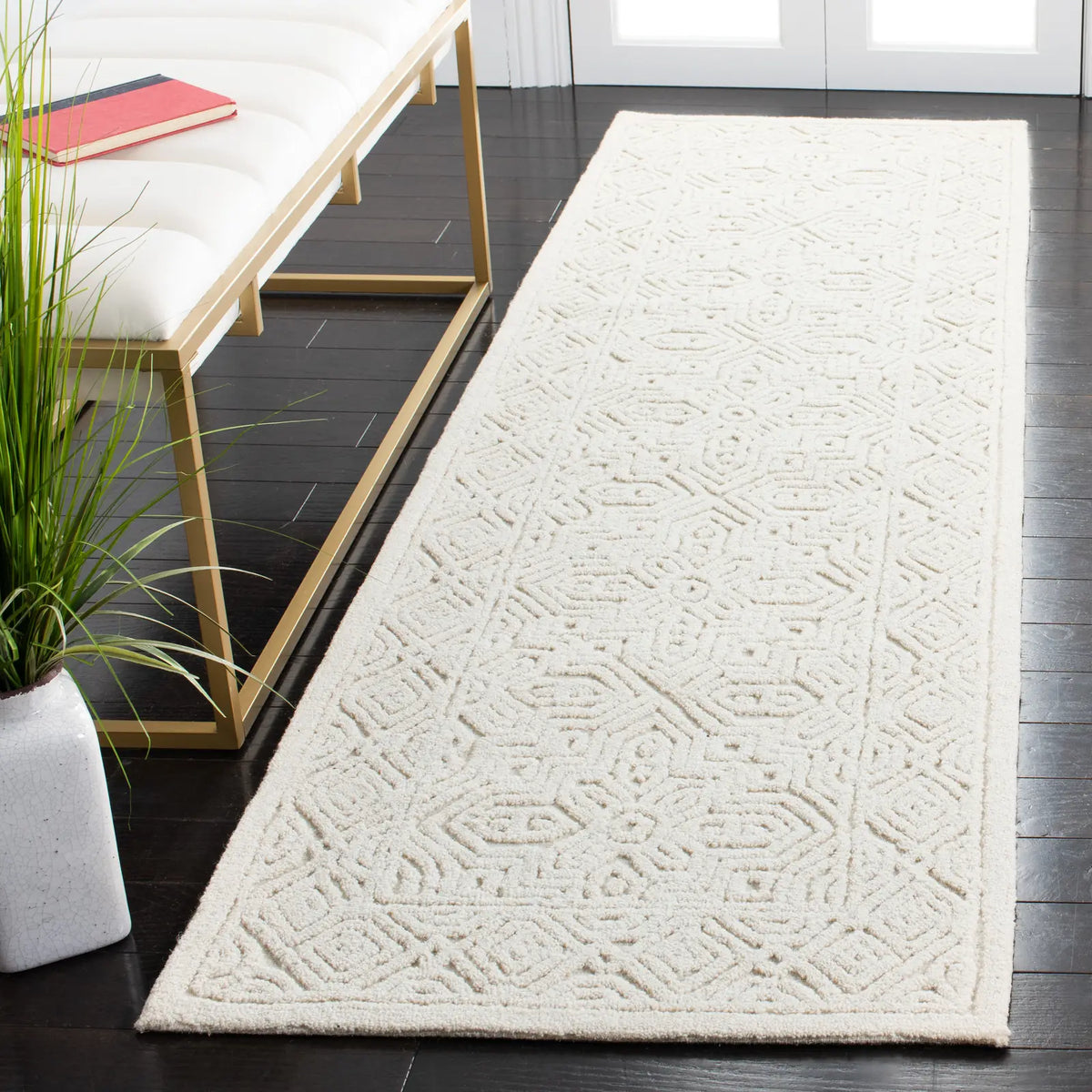 Safavieh Textural 2'-3" x 10'-0" Rug in Ivory