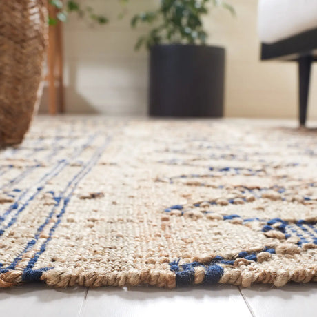 Safavieh Natural Fiber 4'-0" x 6'-0" Rug in Blue / Natural