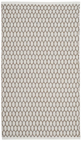 Safavieh Montauk 2'-3" x 3'-9" Rug in Beige / Ivory