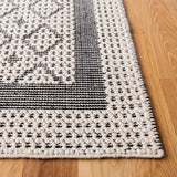 Safavieh Natura 5'-0" x 8'-0" Rug in Creme / Black