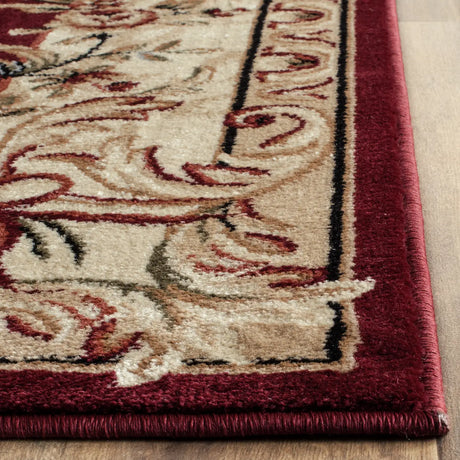Safavieh Lyndhurst 5'-3" x 7'-6" Rug in Red / Ivory