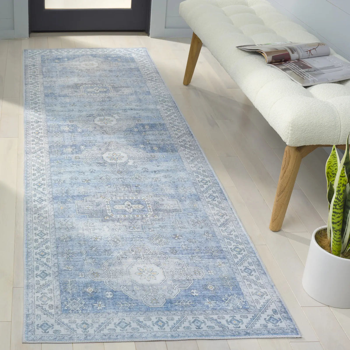 Safavieh Arizona 2'-6" x 8'-0" Rug in Blue / Light Blue