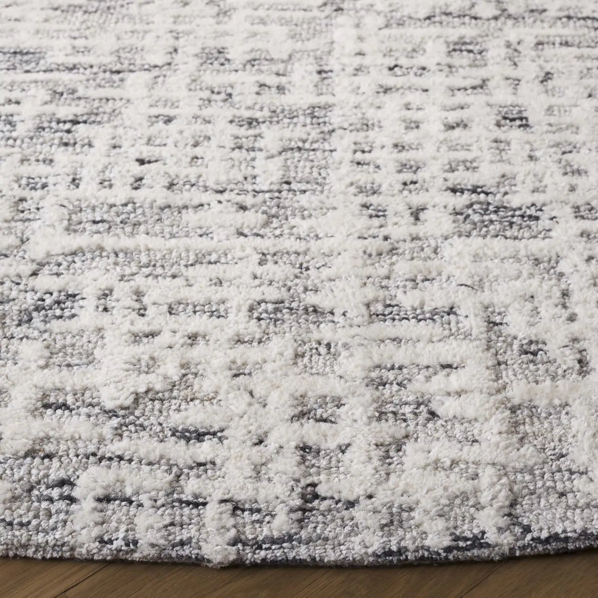Safavieh Ebony 6'-0" x 6'-0" Rug in Ivory / Grey