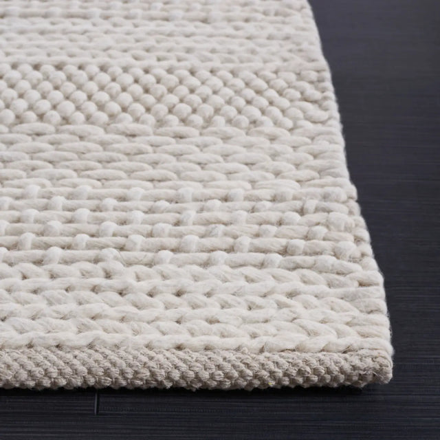 Safavieh Natura 4'-0" x 6'-0" Rug in Ivory