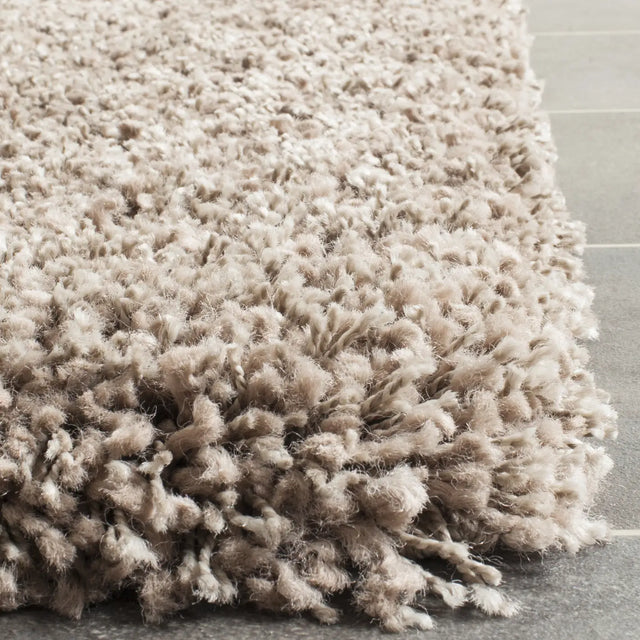 Safavieh Santa Monica Shag 9'-6" x 13'-0" Rug in Taupe