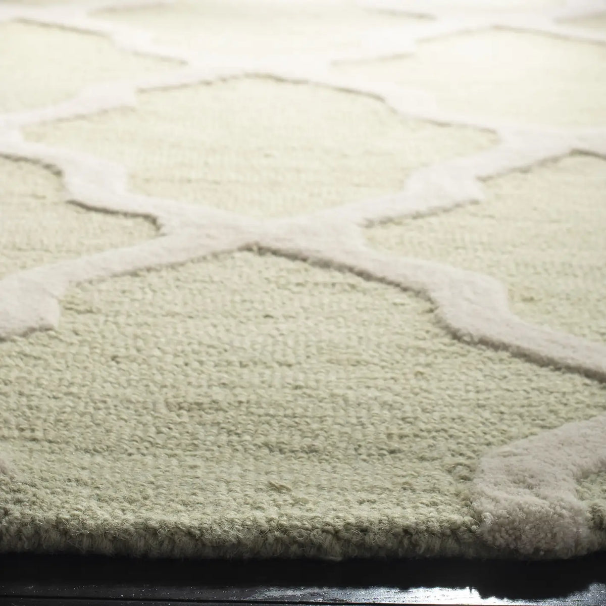 Safavieh Cambridge 6'-0" x 6'-0" Rug in Light Green / Ivory