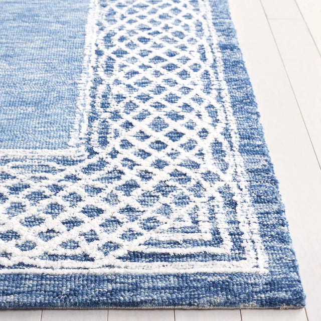 Safavieh Ebony 4'-0" x 6'-0" Rug in Blue / Ivory