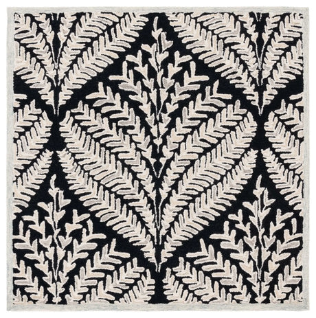 Safavieh Capri 5'-0" x 5'-0" Rug in Black / Ivory