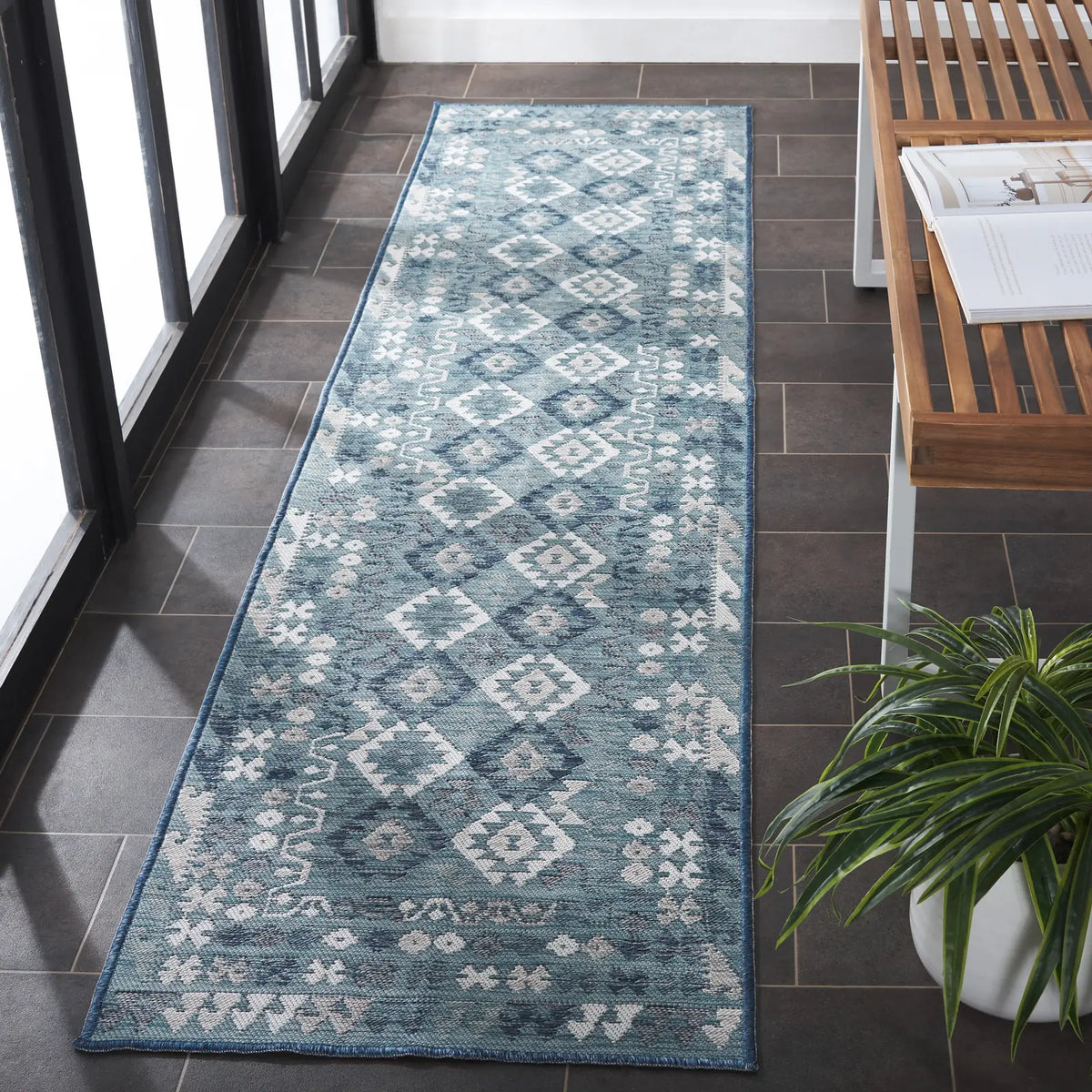 Safavieh Sunrise 2'-0" x 8'-0" Rug in Grey / Blue Ivory