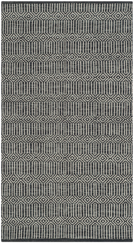 Safavieh Montauk 3'-0" x 5'-0" Rug in Ivory / Dark Grey